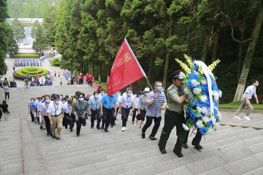 井冈山上再出发!