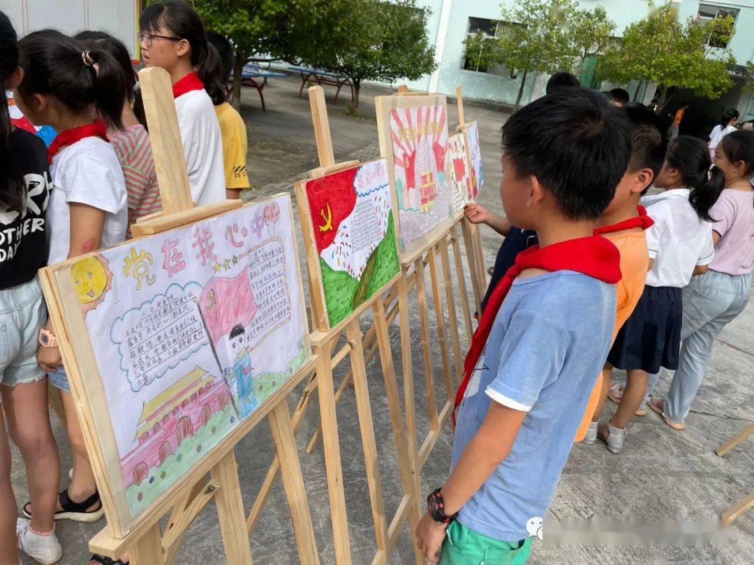 丹青画美景翰墨颂党恩兴国县龙口镇小学开展童心向党庆百年红色基因我