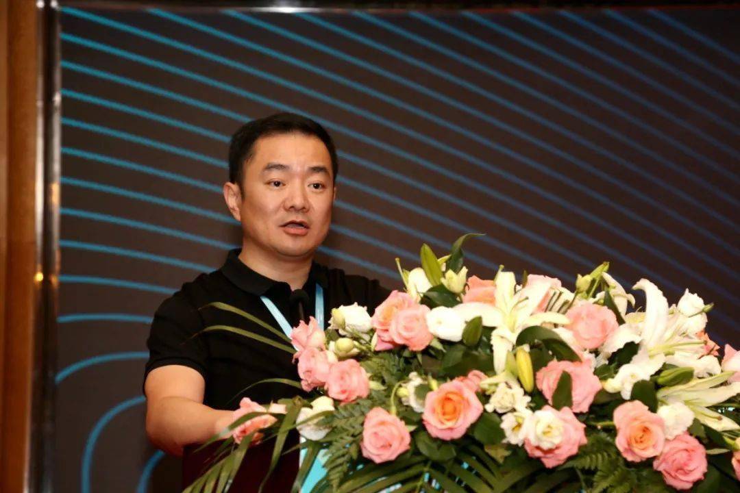中国棉纺织行业协会会长董奎勇,绍兴市科学技术协会主
