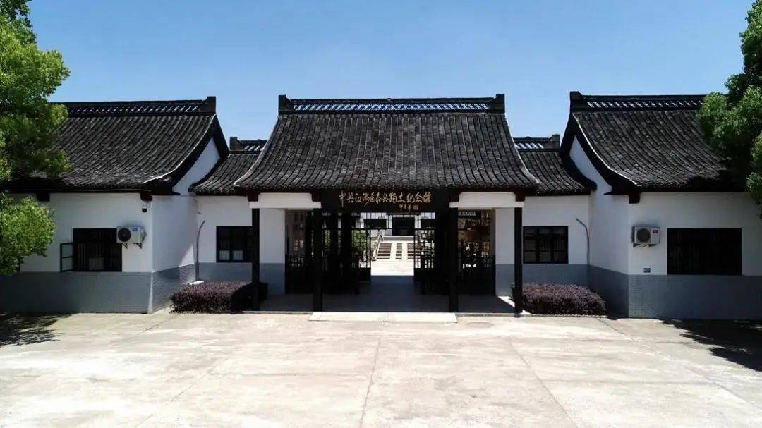 渡江战役"东线第一帆"纪念公园【生动展示渡江战役的壮阔场景】靖江是