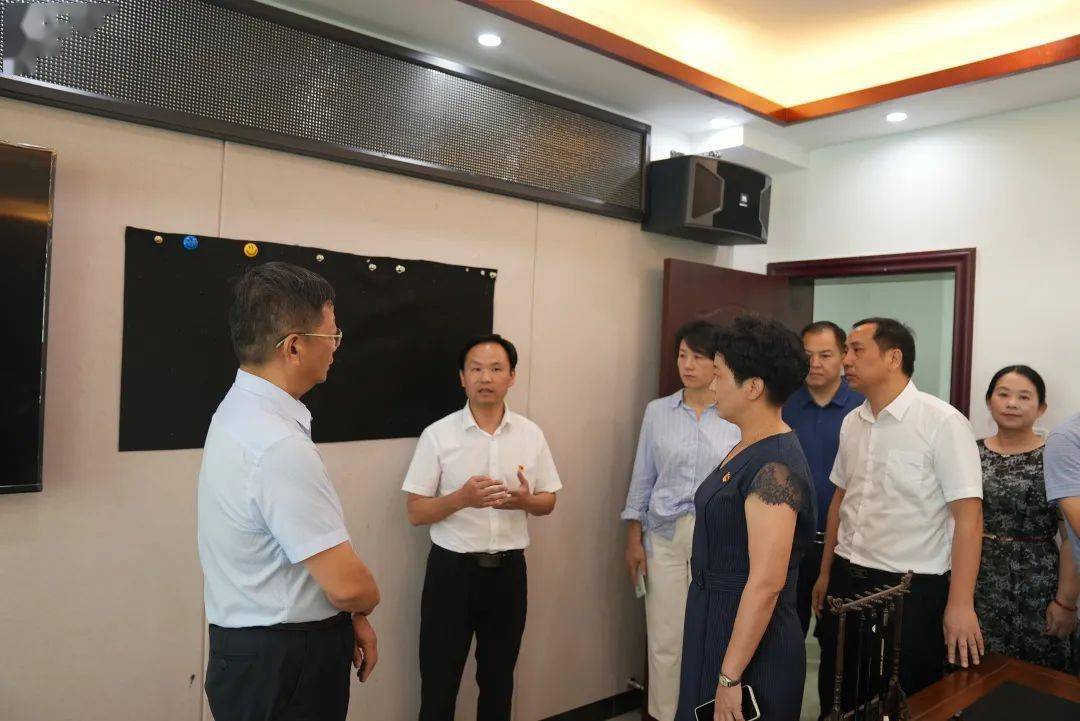 江西省总工会党组成员副主席吴福才一行来于都开展财务资产集中调研