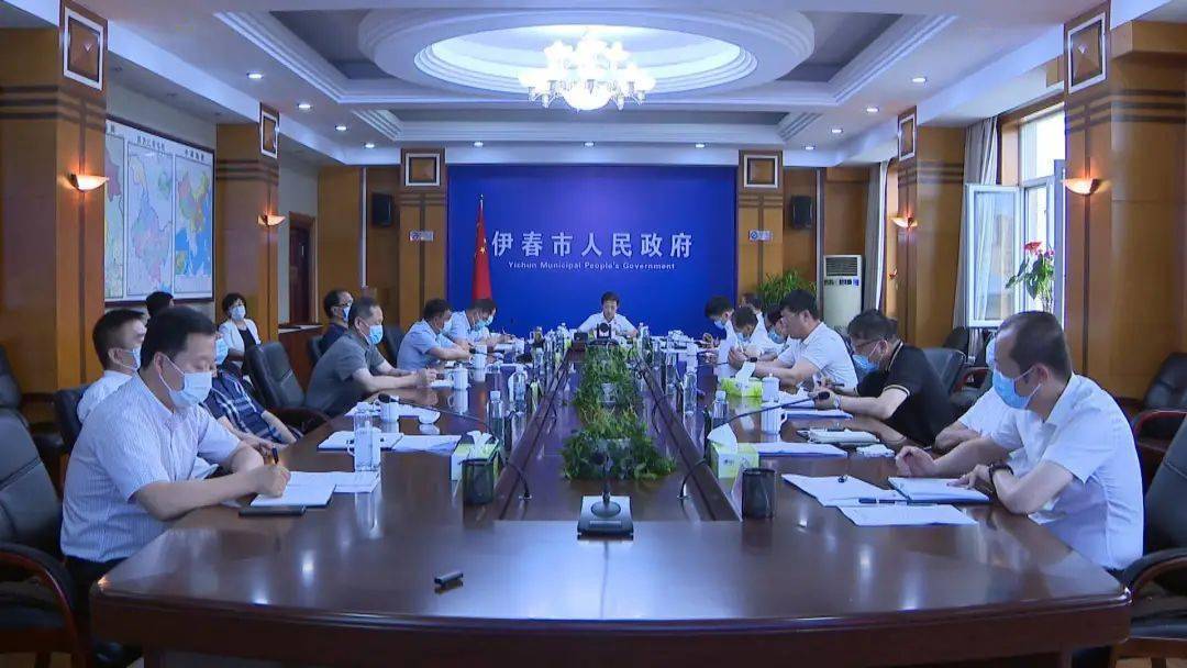 市领导白波,王忠秋,赵立涛,刘福军,史春光,伊春森工集团总经理张和清