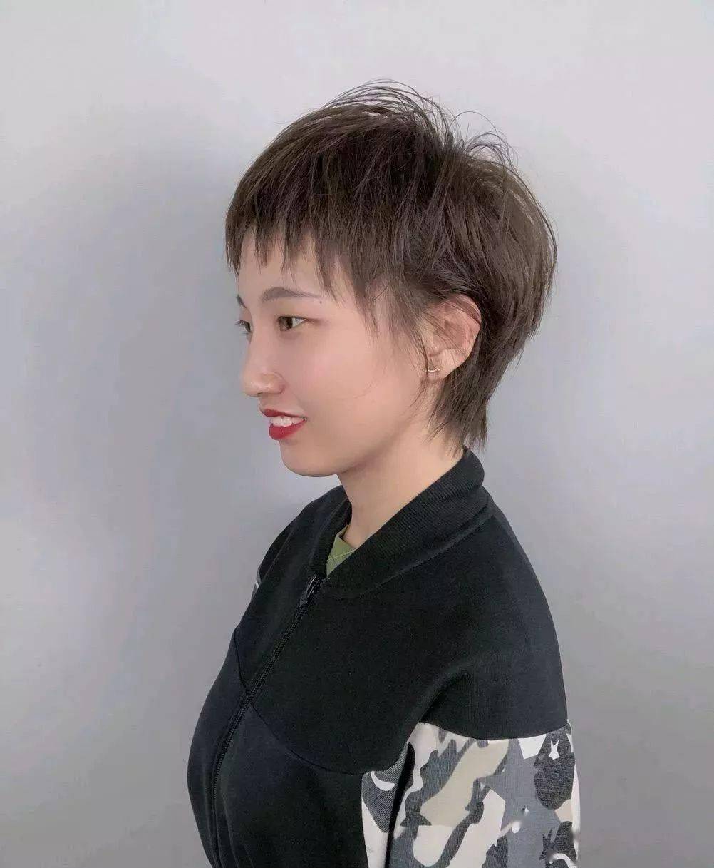 2021流行"露脖短发", 齐脖短发发型,显瘦显身高