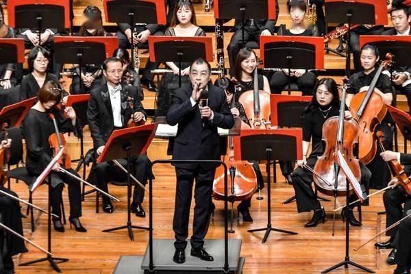小朋友喜笑颜开,家长饶有兴致,琴台音乐厅"打开艺术之
