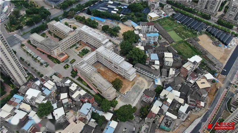 龙岩小洋小学47崭新教学楼已封顶未来还将规划建设人行天桥