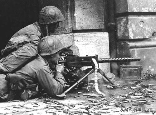 二战时期美军步兵如何使用机枪