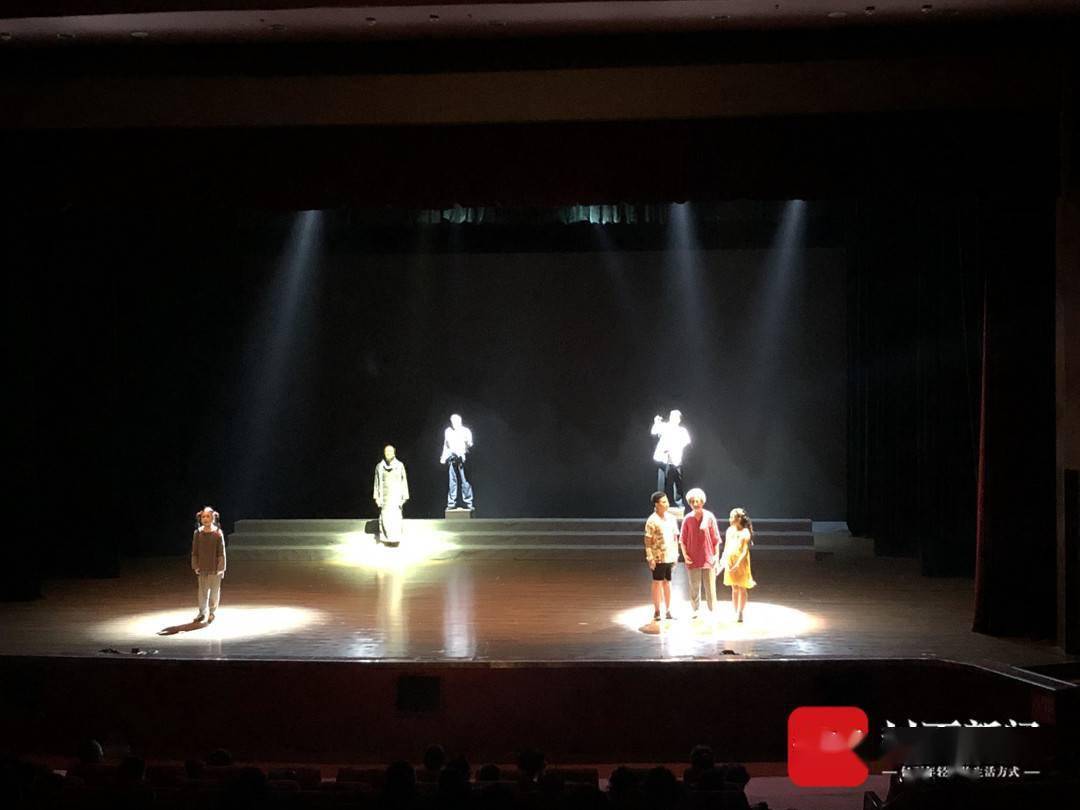 这部儿童剧《大豆谣》,将"西北小萝卜头"搬上舞台_罗力