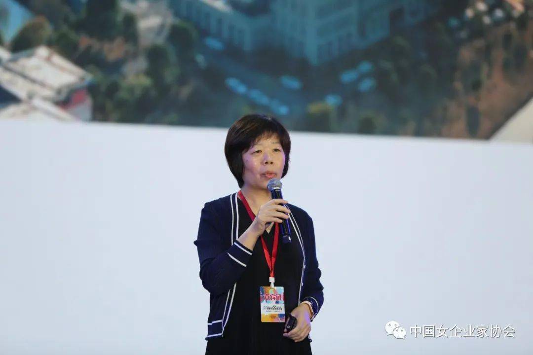 深圳立讯精密工业有限公司董事长,总经理王来春作立讯集团《打造智慧