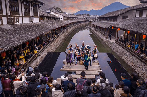 丽水古街→楠溪江滩地音乐公园地址:浙江省温州市永嘉县岩头镇红星