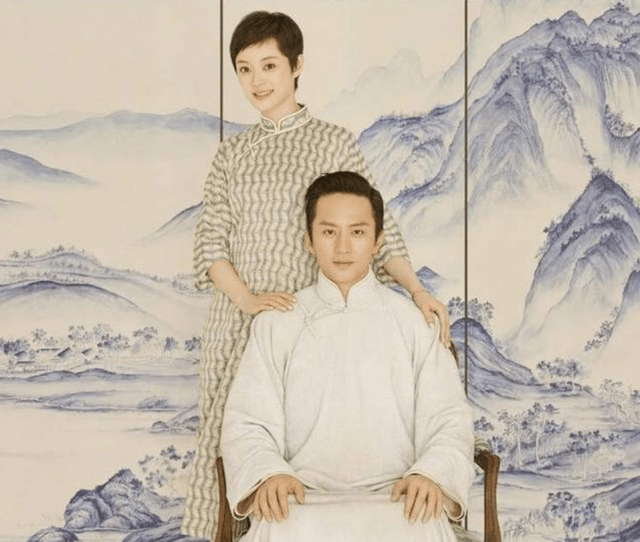 孙俪近照消瘦不少,穿黑色旗袍温婉端庄,没"娘娘"气场却更耐看