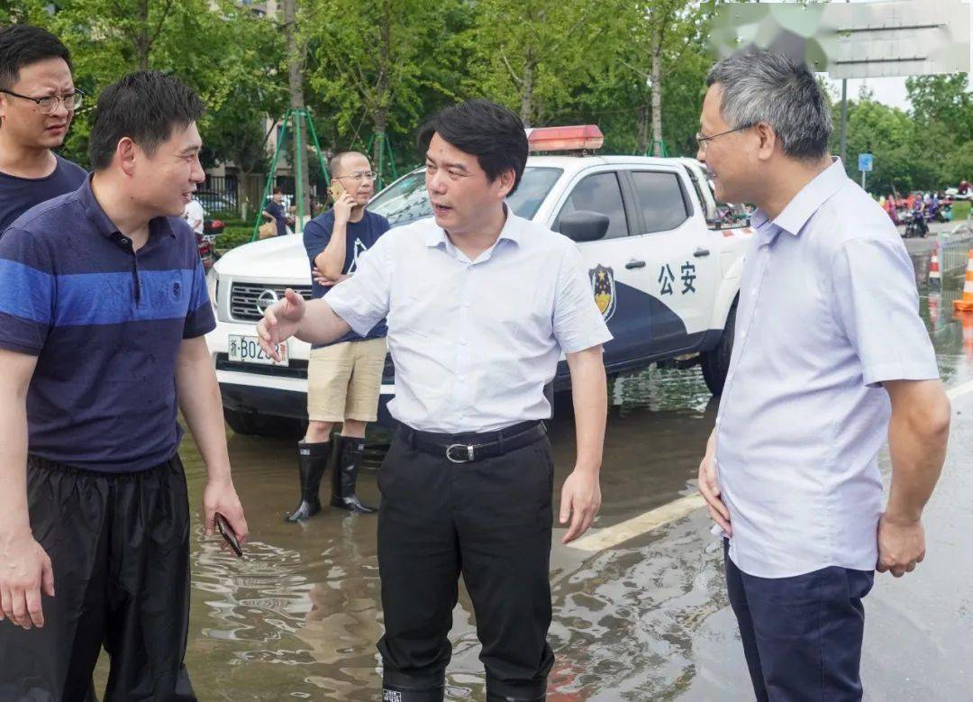 区领导检查指导防汛救灾工作_徐强