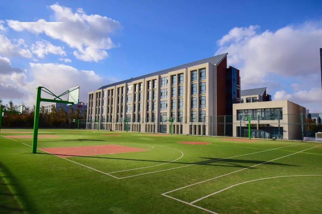 吉林工商学院新校区掠影 来源: 中共长春市九台区委党史研究中心 返回