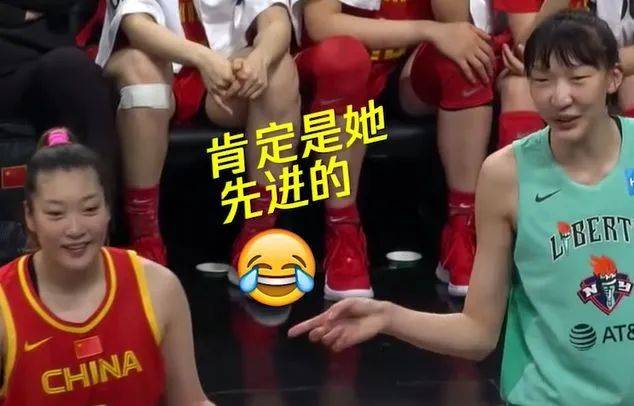 中国女篮,冲!_李梦