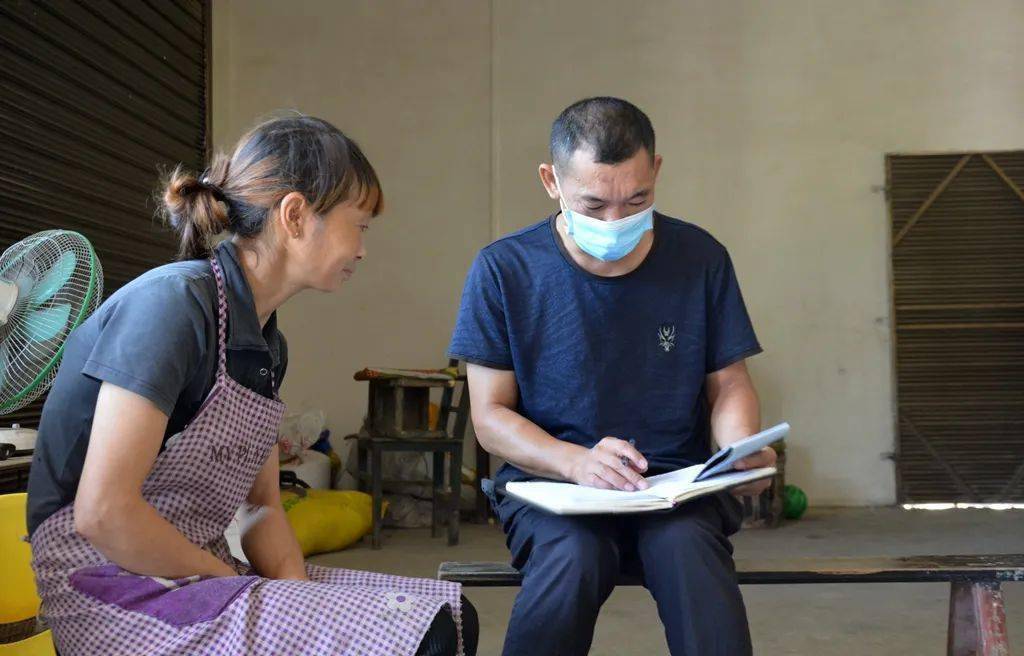 有没得外来人员 8月5日,顺河村村民委员会主任许世敏来到前进组