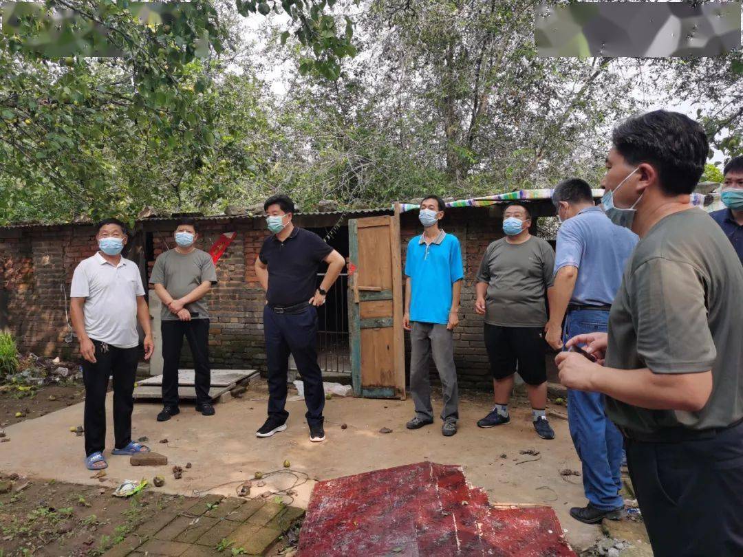 新乡市纪委书记张浩到卫辉督导灾后重建和疫情防控工作