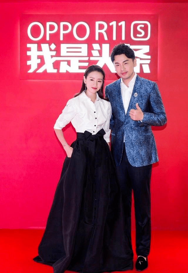 出圈|被“董洁”的美迷住了，穿亮钻鱼尾连衣裙高级优雅，又美出圈了