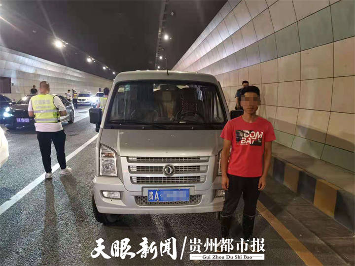 交通安全专项整治贵阳集中整治重点车辆查获一辆黑加油车