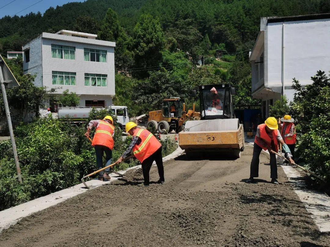 全市农村公路改造将于10月底完工