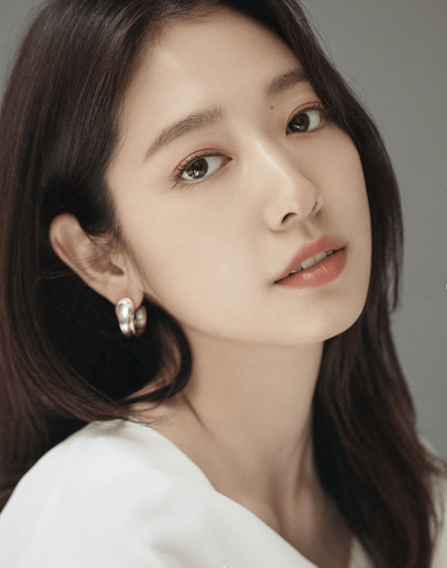 「2021年韩国最美女演员」,iu,朴敏英,宋慧乔,全智贤都未上榜?