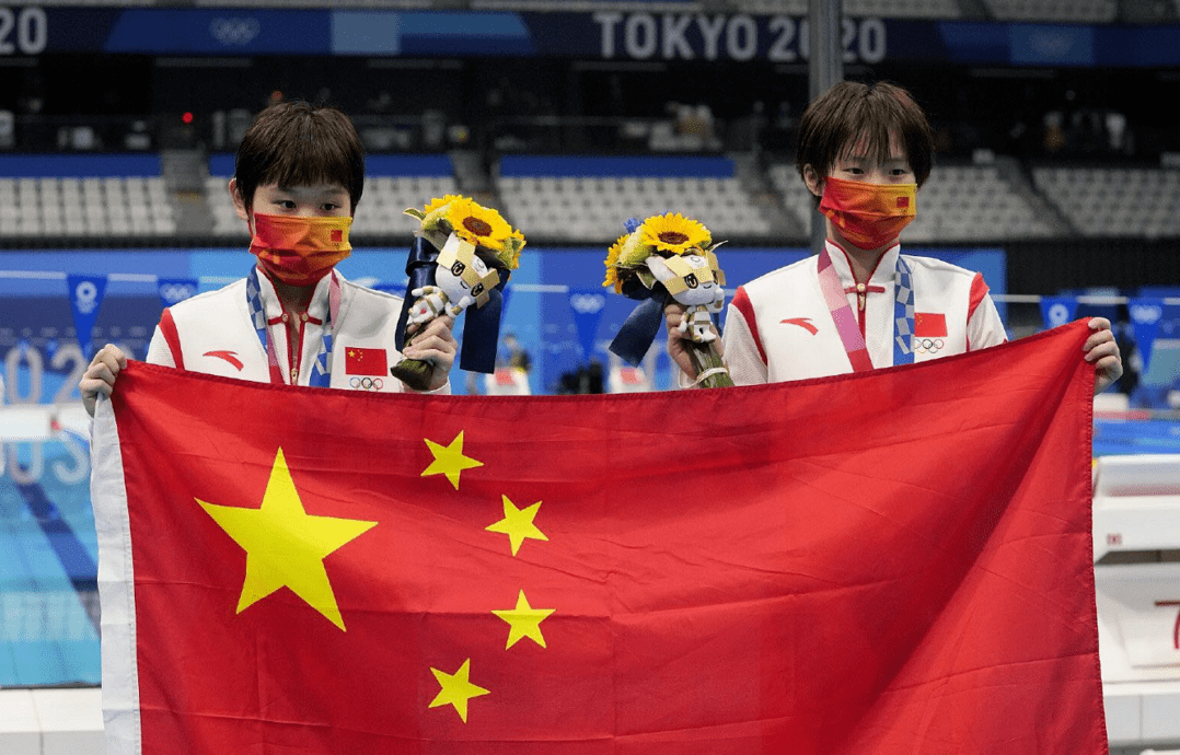 陈芋汐搭档张家齐获东京奥运会跳水女子双人10米跳台冠军