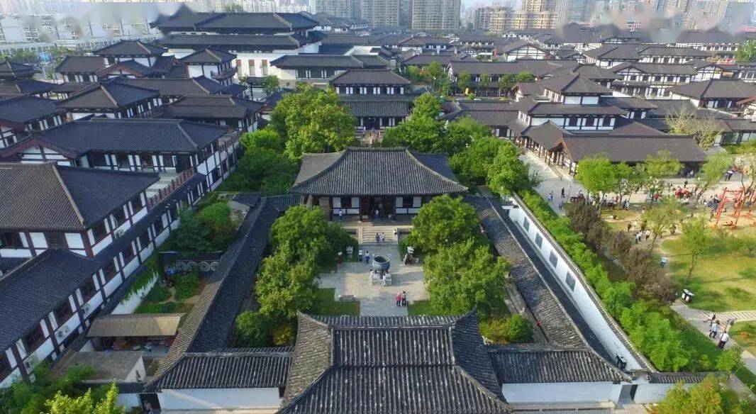 展现着磅礴大气的楚风汉韵