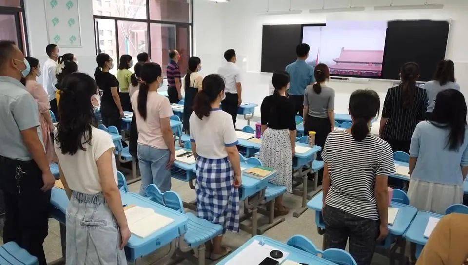 今天,荆门市中小学校有序开学