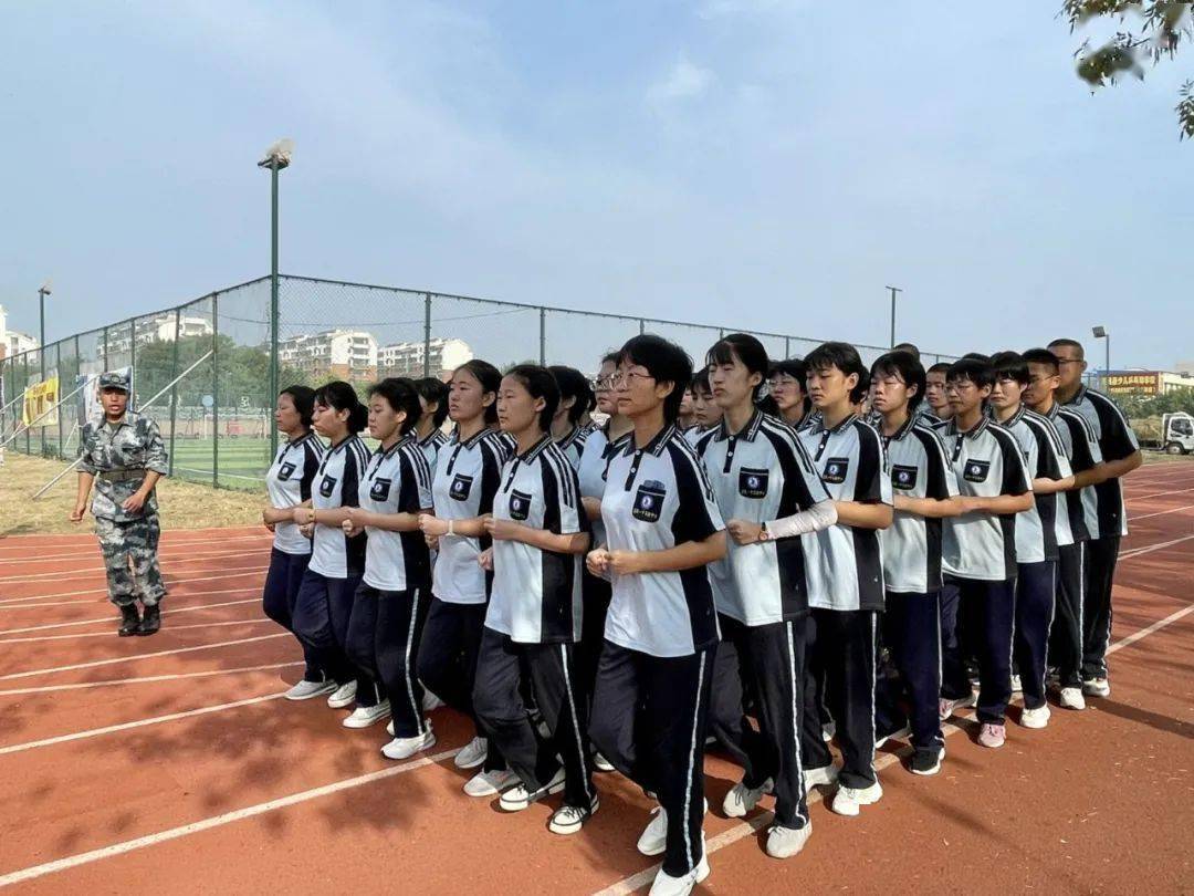 惠民一中:1593名高一新生开启军训必修课