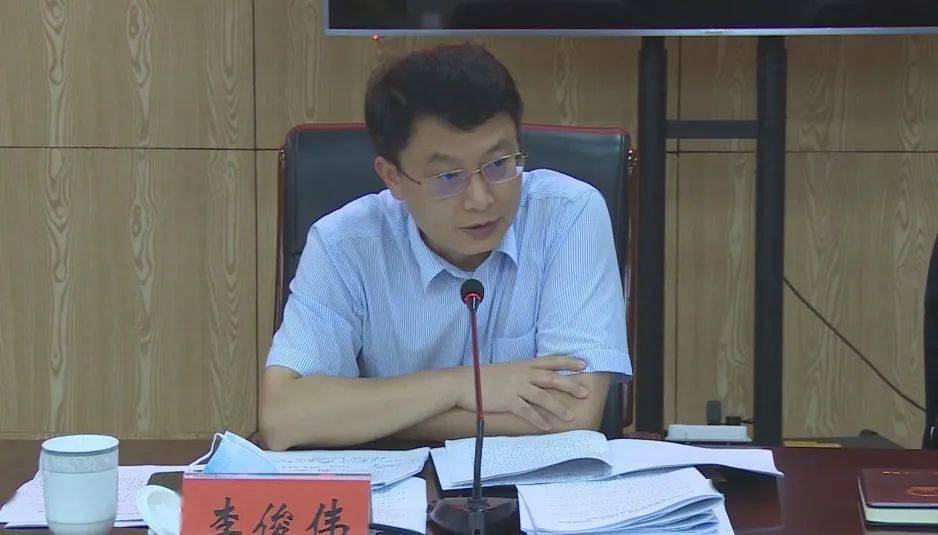 临颍县召开"双千亿工程"项目谋划务虚会