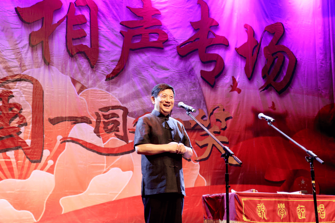 作为 南京相声界的艺术家 陈老斯已然是南京人心中的"男神"没错了.