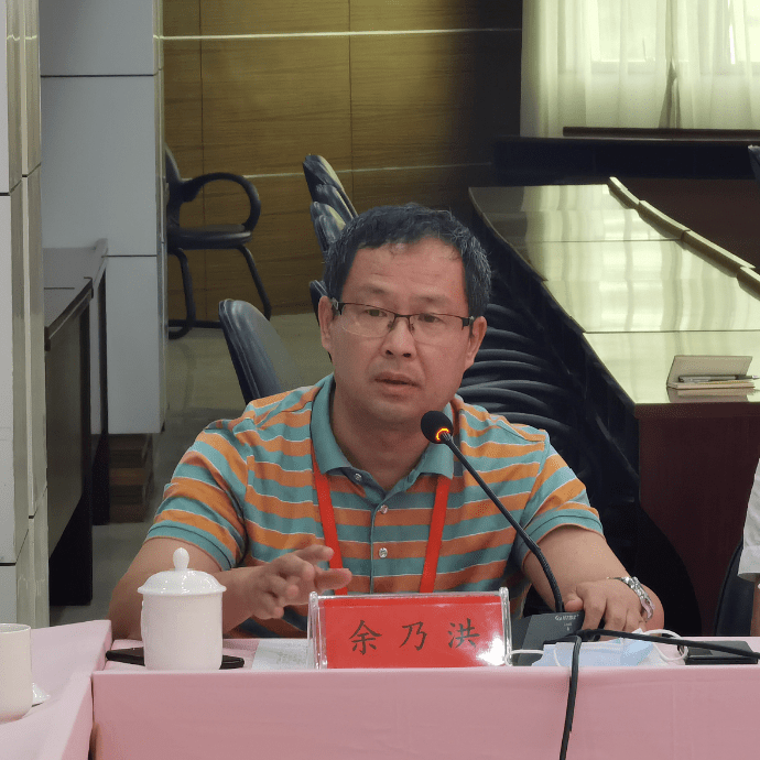 9月7日,市人大常委会领导林中,俞大军,陈嘉带领部分常委会委员,人大