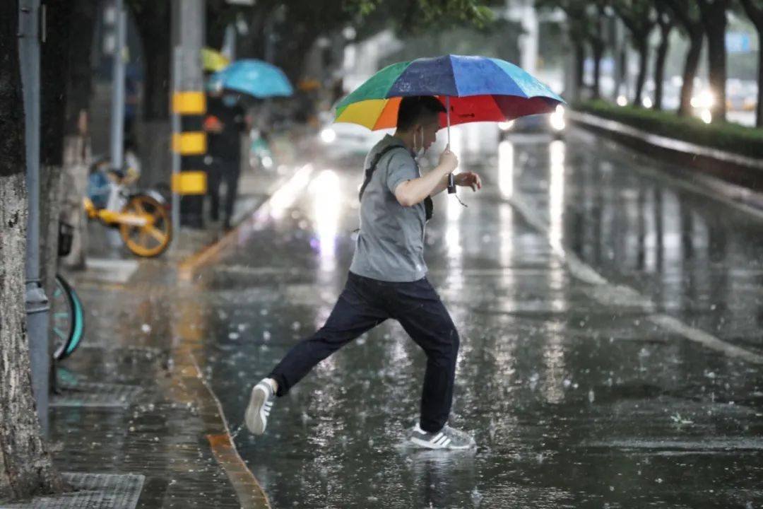 京城下成了南方今年雨为什么这么密