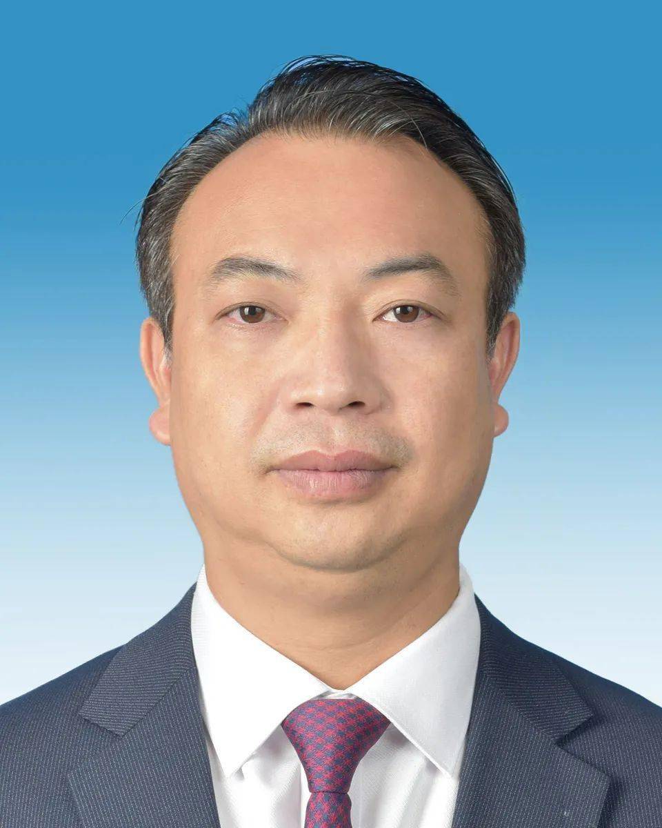 市委常委邓国忠