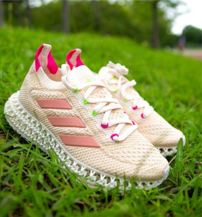 数据|跑鞋界新风向标 阿迪达斯4DFWD引爆运动圈