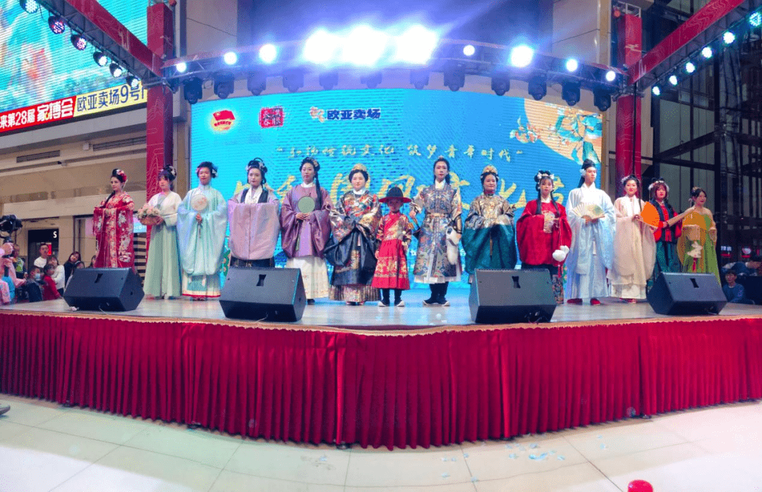 本次系列活动分为"绝美华音"长春市青年汉服国风歌曲大赛与"舞动国风"