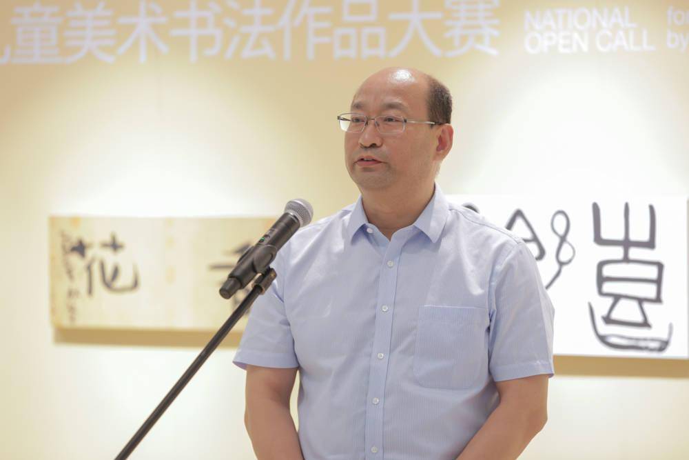 鲁信集团党委宣传部副部长,基金会秘书长陈强,鲁信集团团委书记贾瑞涛