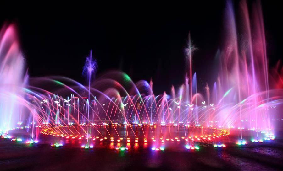 南昌秋水广场音乐喷泉 记者从南昌市红谷滩文化旅游发展有限公司获悉