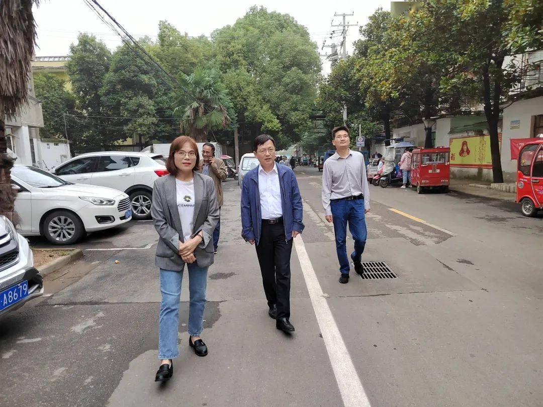 文明创建夏万东来我区调研指导文明创建工作