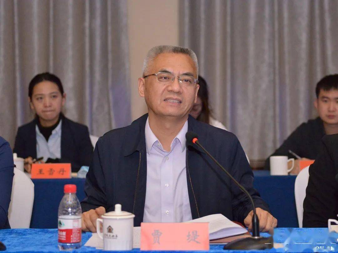 县委常委,副县长张秉春,蔺森山,县人大常委会副主任颉明军,副县长杜兴