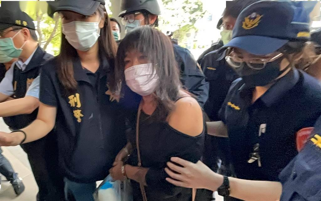 台媒:高雄大火女嫌疑人被检方申请羁押,最重可判5年