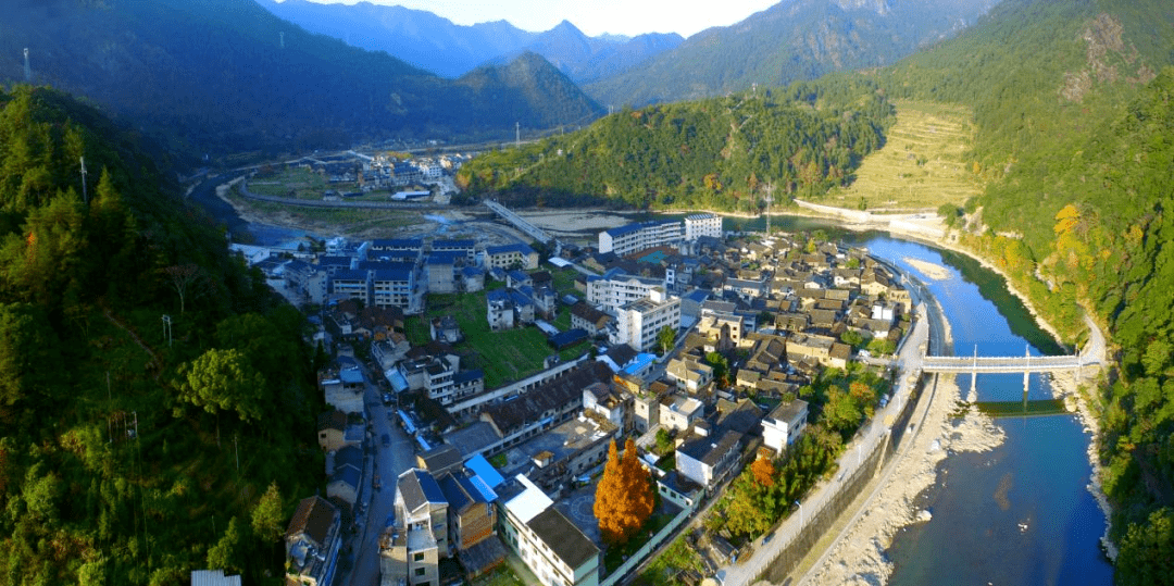 毛垟乡位于县城西南63公里,是景宁有名的革命老区乡,1935年至1937年间