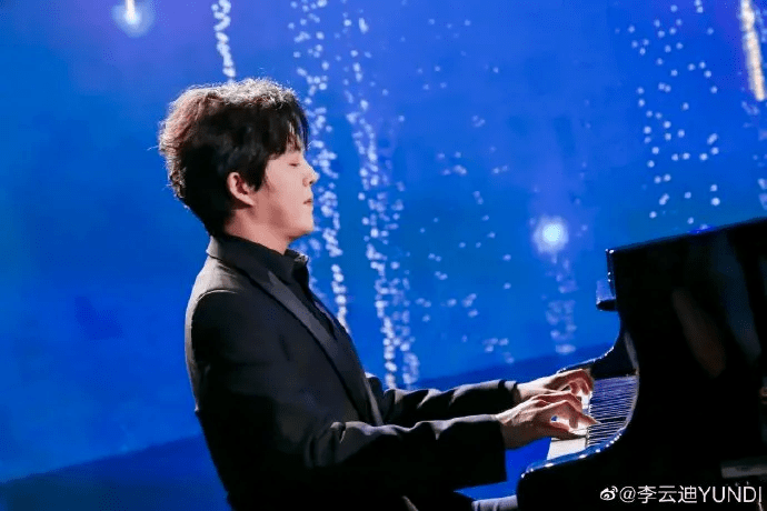 李云迪pc惯犯杨幂周柯宇姐弟恋的瓜范丞丞秘恋欧阳娜娜周洁琼恋爱不塌