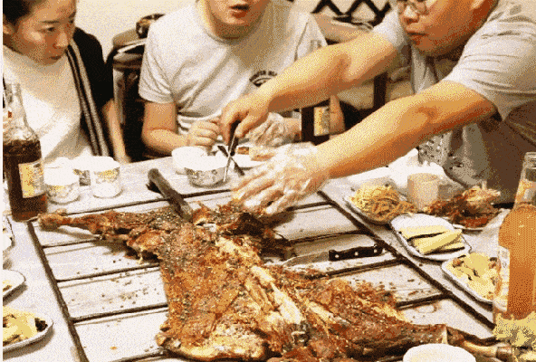 298元秒杀南昆山五房温泉别墅 送现烤全羊,泡温泉 打