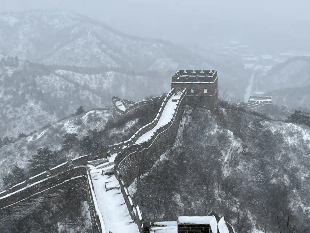 飞雪迎冬来,金山岭长城初雪至!_雪景