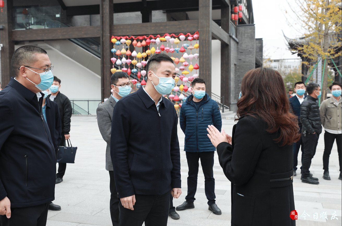 区委副书记,区长唐粼波,区委副书记张全杰参加.