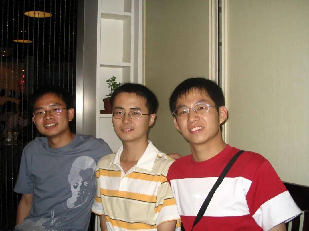 a:出国时我受到2001级师兄马宗明的影响,他现在是我在沃顿的同事,他
