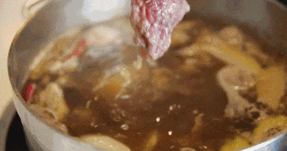 让你感受鲜肉爆汁的美妙在这里能吃到牛肉原始的味道没有花哨的吃法