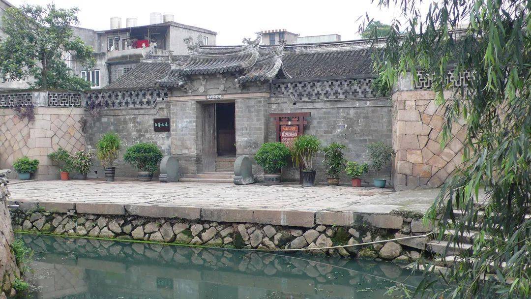 永昌堡内王诤故居69洪振宁摄于2015年明代温州修纂地方志,英桥王氏