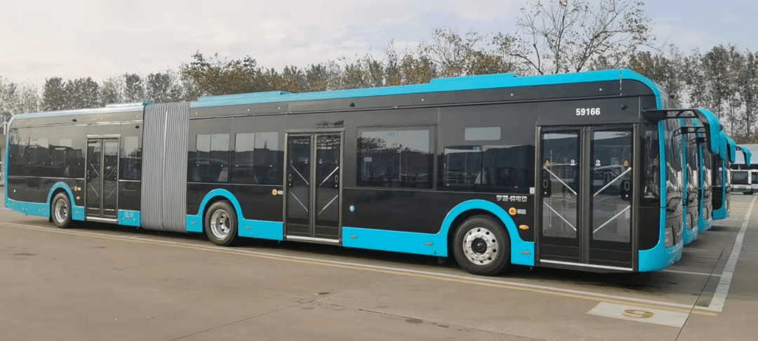 智慧交通我市2021年首批268辆纯电动公交车全部投入运营