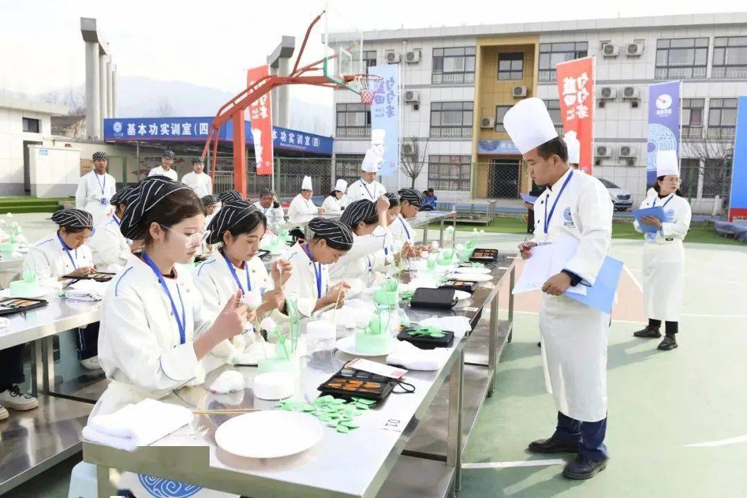 蓝田厨师学校举办首届烹饪技能大赛