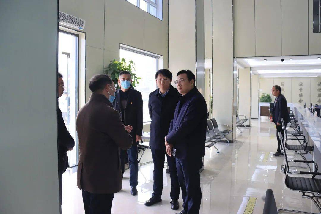 县委副书记孙庆树一行莅临我镇调研指导_孙书记_企业_群众